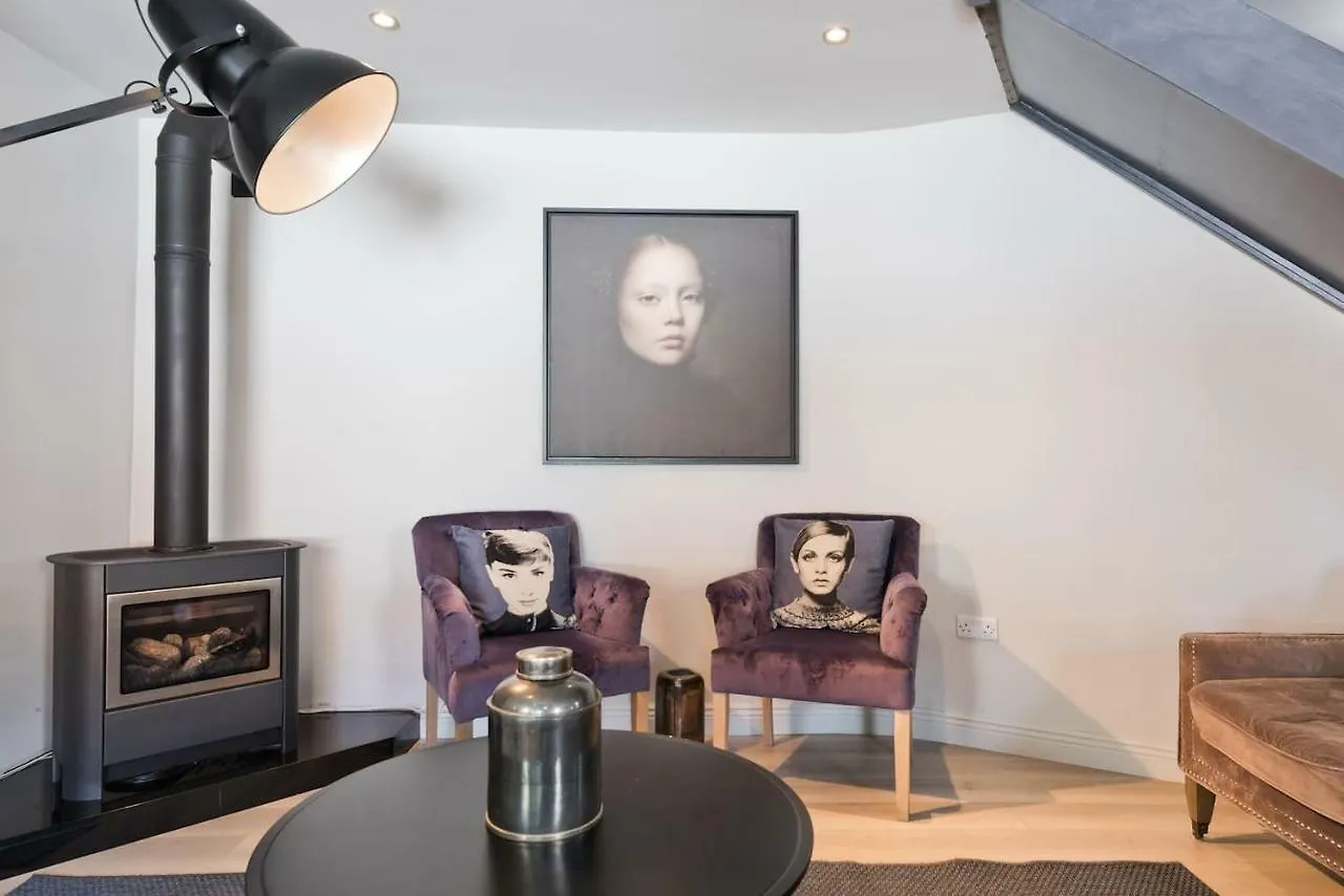 The Edge Suite - Hiphipstay Dublin